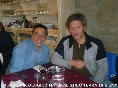 Ricerca funghi al Belagaio