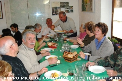 Tutti a tavola